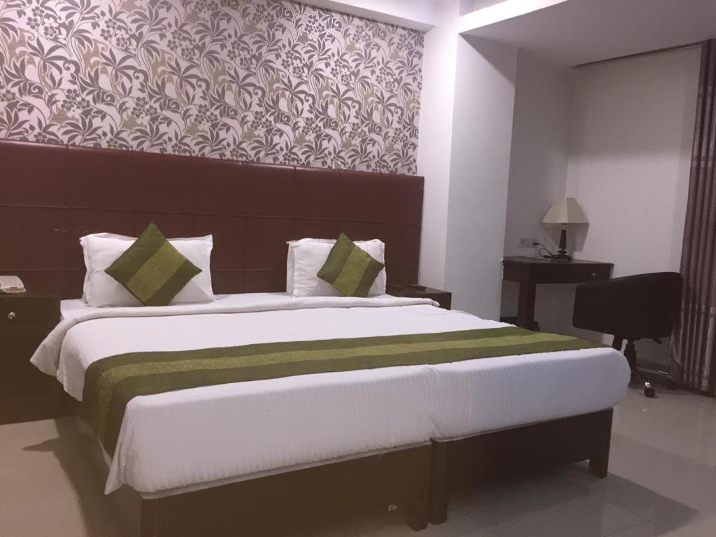 Hotel Patliputra Nirvana Patna  Exterior photo